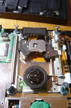 PS2 laser 13-unscrewed.jpg