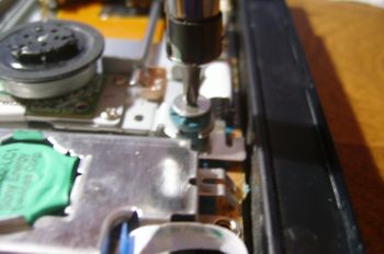 PS2 laser 30-screwed-in.jpg